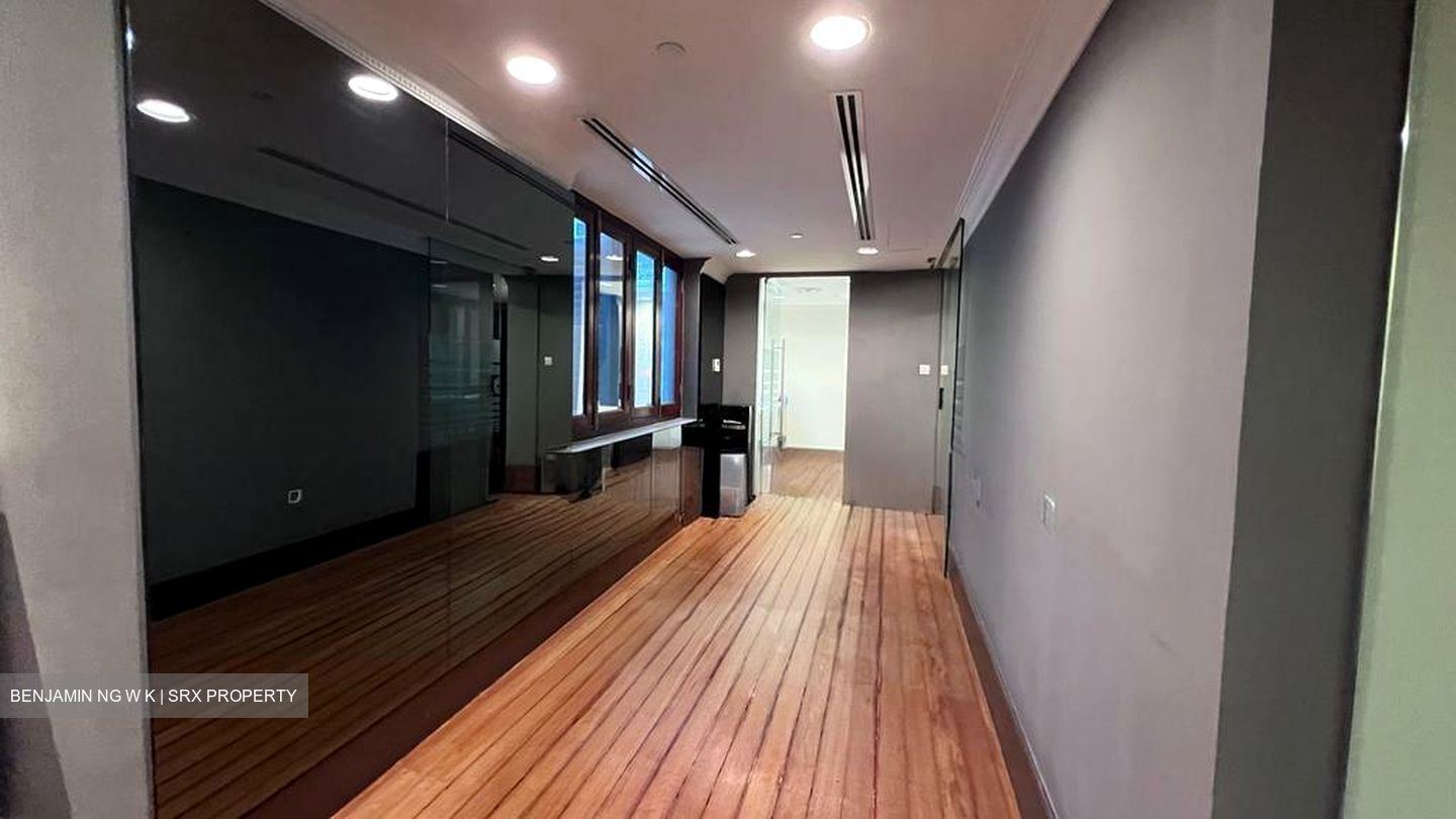 Capital Square (D1), Office #520754231